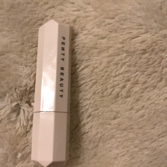 Fenty Beauty Lip scrub💗 - Picture 1 of 1